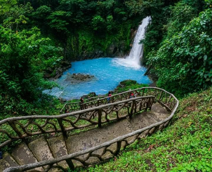 Cabinas El Pilon Rio Celeste Luaran gambar